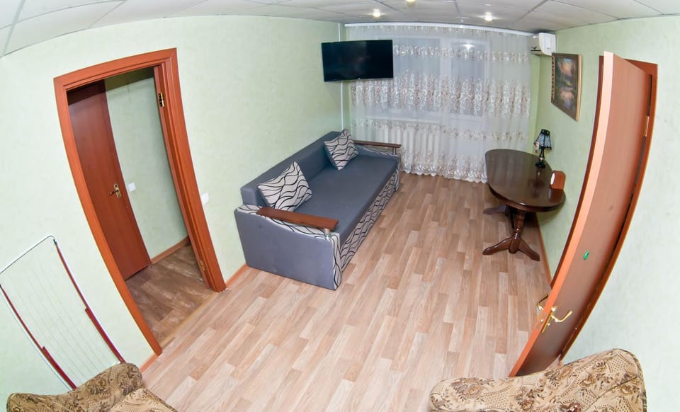 2х комн. центр. на Соборной Apartment in Ukraine