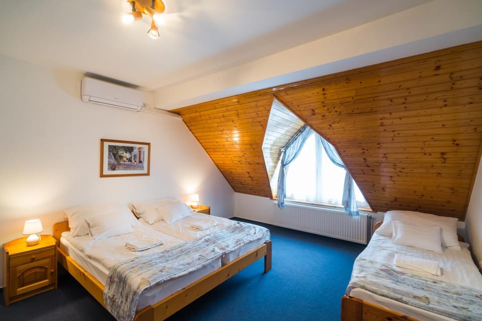 Győrfi Apartmanház Zamárdi Apartment in Hungary