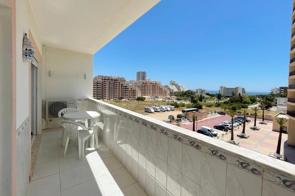 Balcony/Terrace, Street view