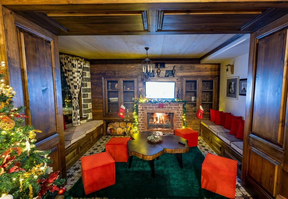 Lounge or bar