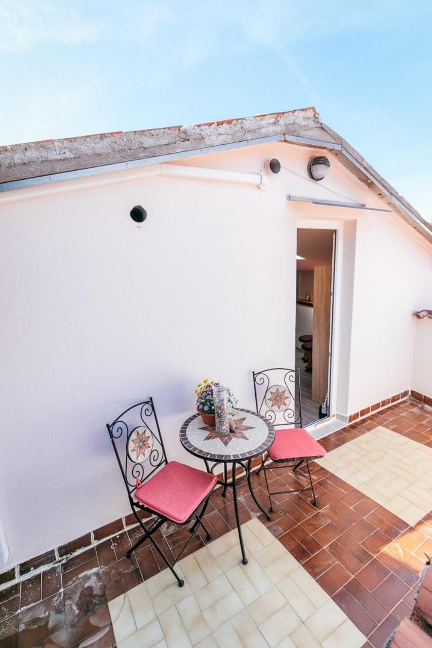 Day, Balcony/Terrace