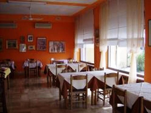 Restaurant/places to eat, Day