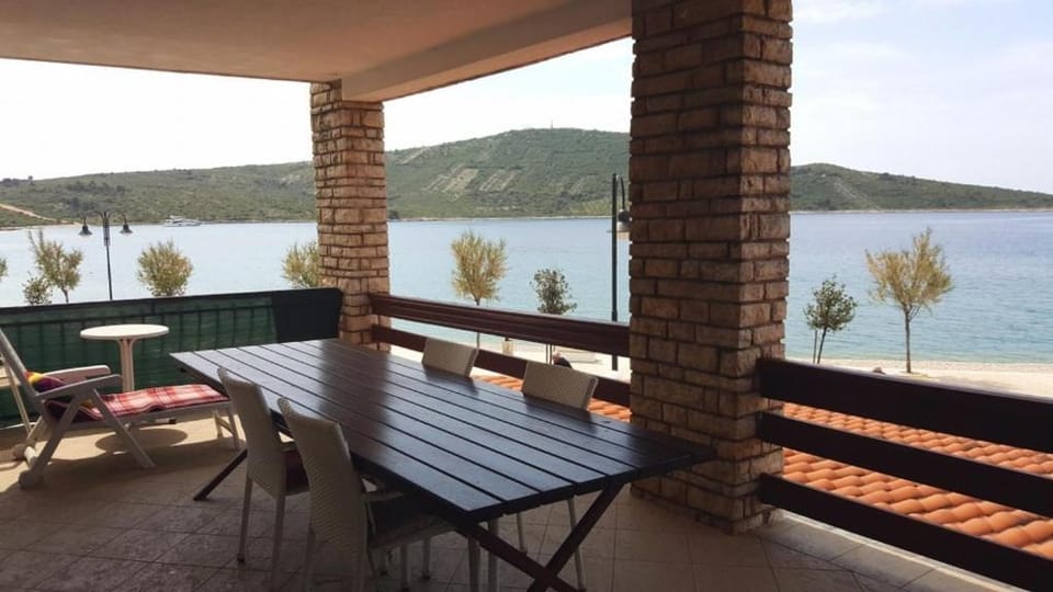 Seating area, Beach, Sea view