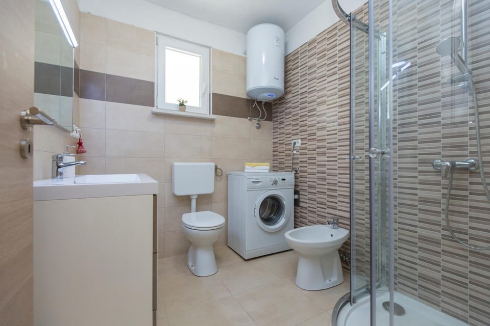 Shower, Bathroom, washing machine