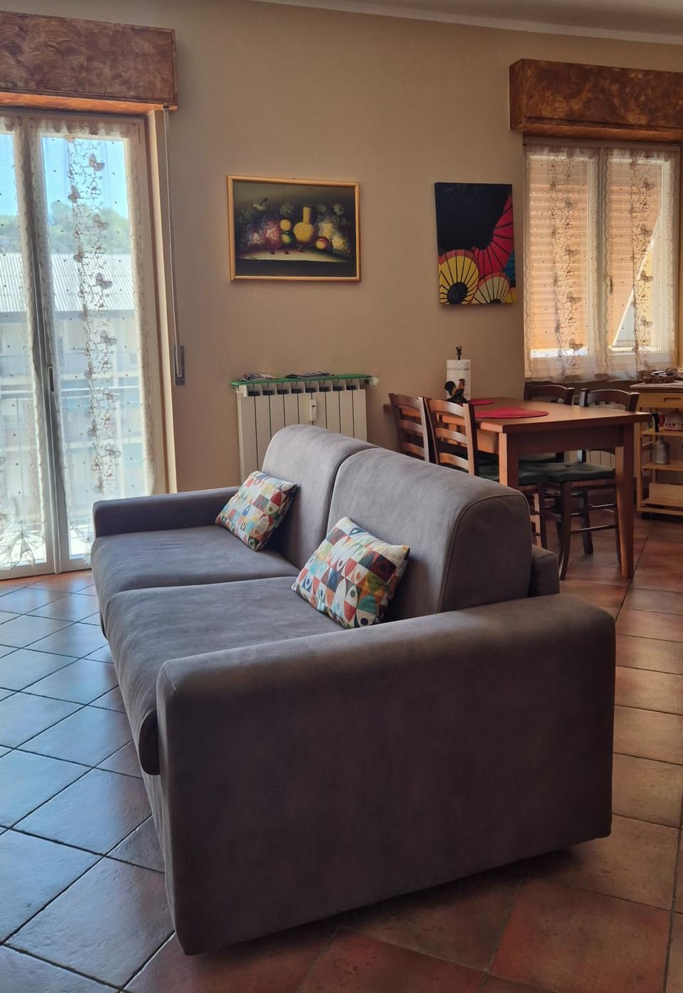 Living room, Dining area