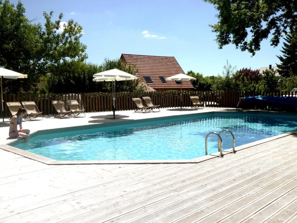 Pool view, Swimming pool, sunbed