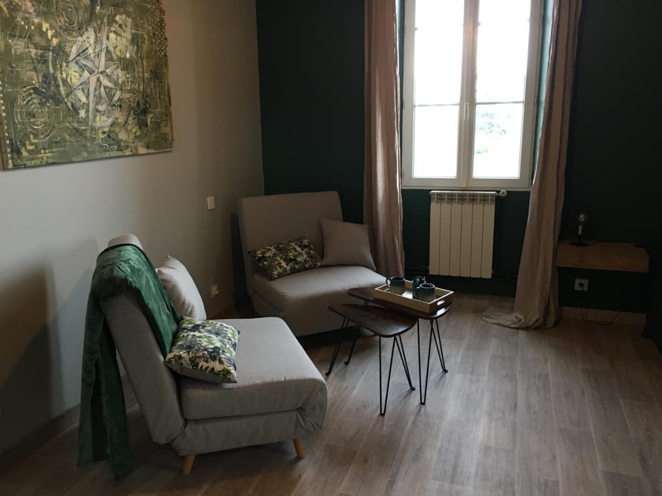 les Ormeaux Bed and Breakfast in Nouvelle-Aquitaine