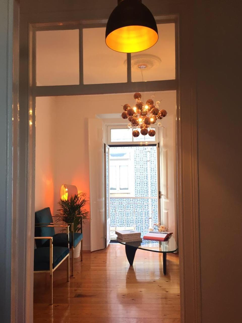 Living room, Photo of the whole room