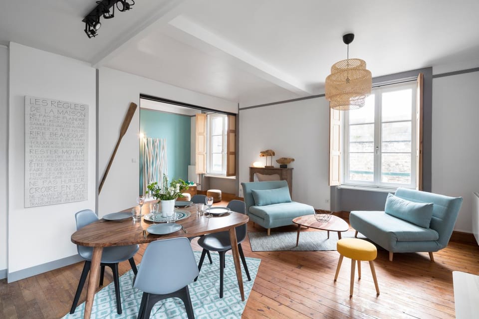 Living room, Dining area