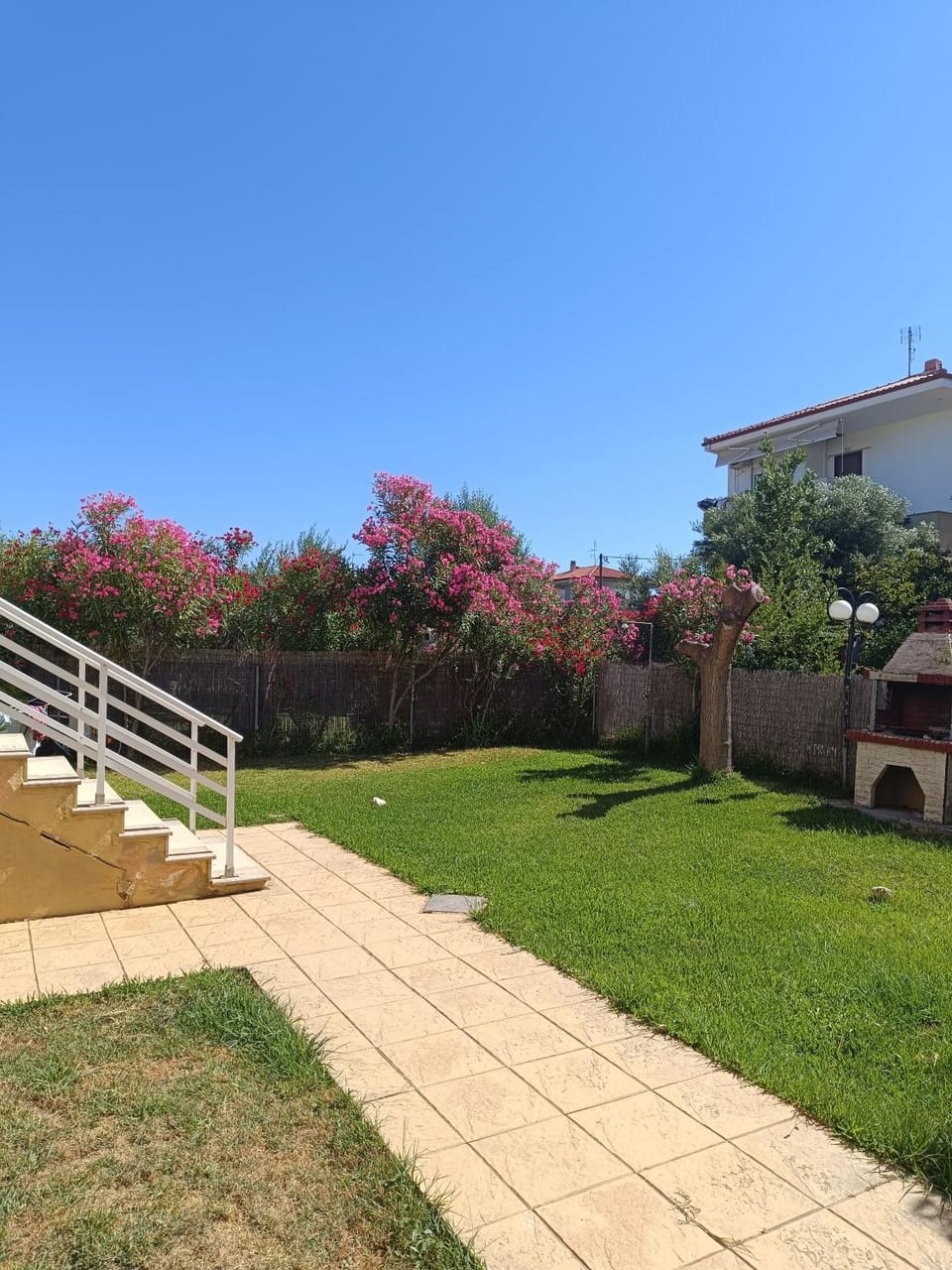 Facade/entrance, Inner courtyard view