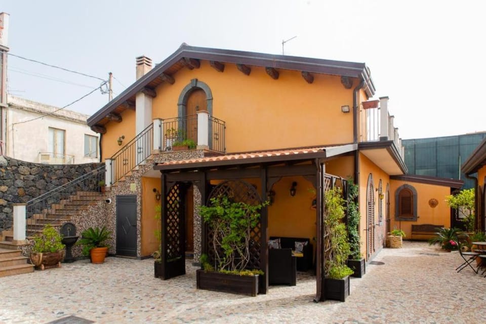 Inner courtyard view