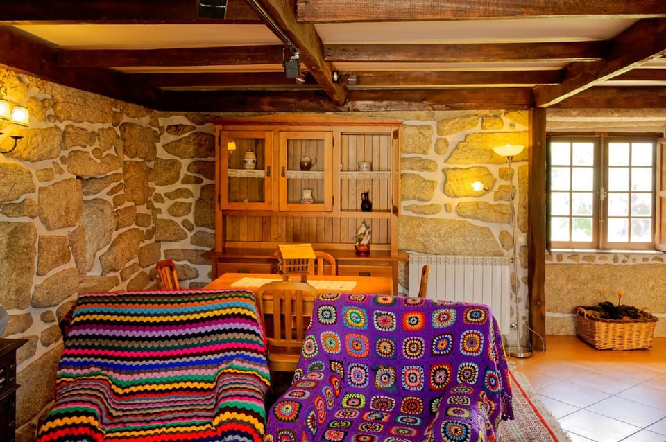 Day, Living room, Seating area, On site, Meals, Meals, Lunch, Lunch, Dinner
