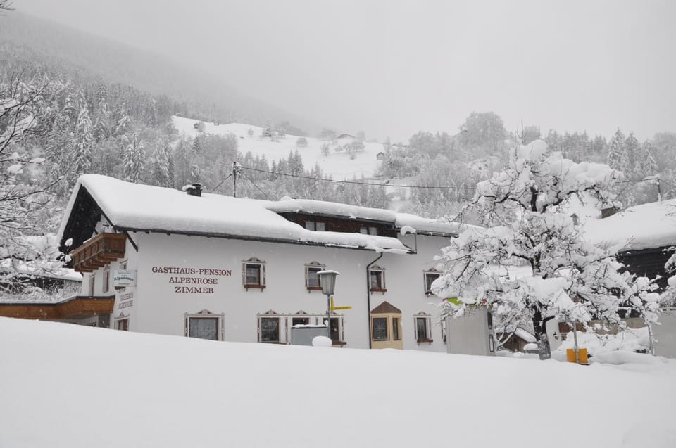 Facade/entrance, Winter