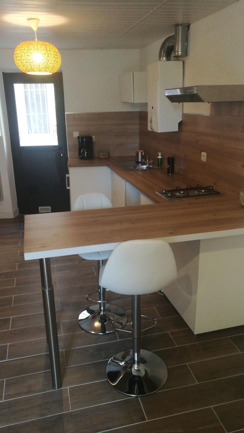 studio idéalement placé, calanques et centre ville Apartment in La Ciotat