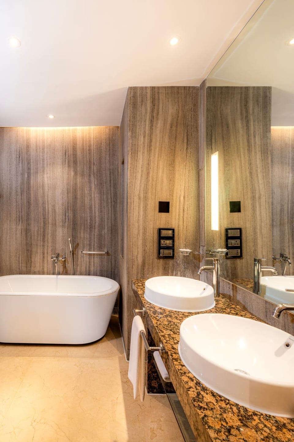 Bathroom, Bath
