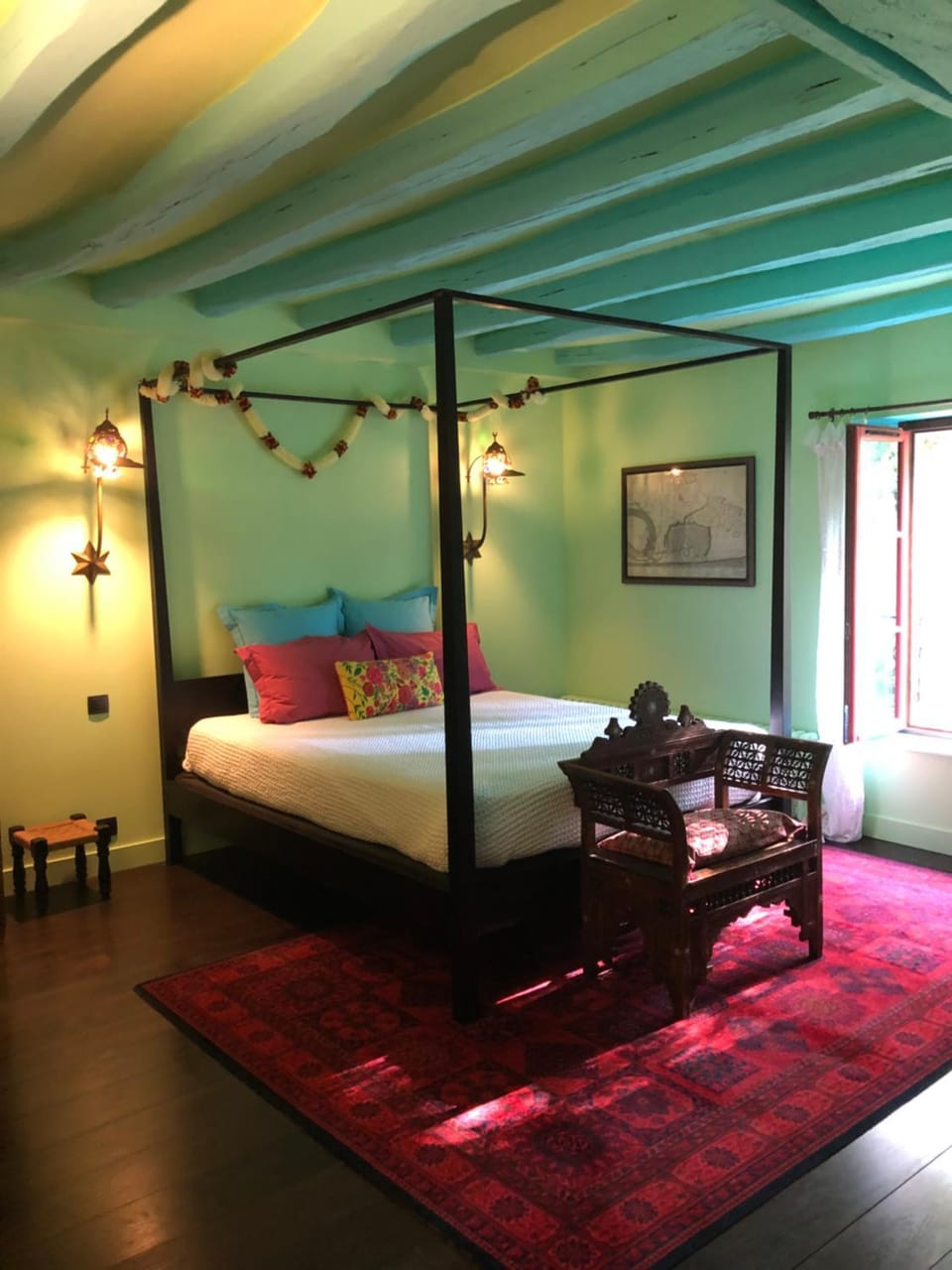 Bed, Photo of the whole room, Bedroom, Garden view