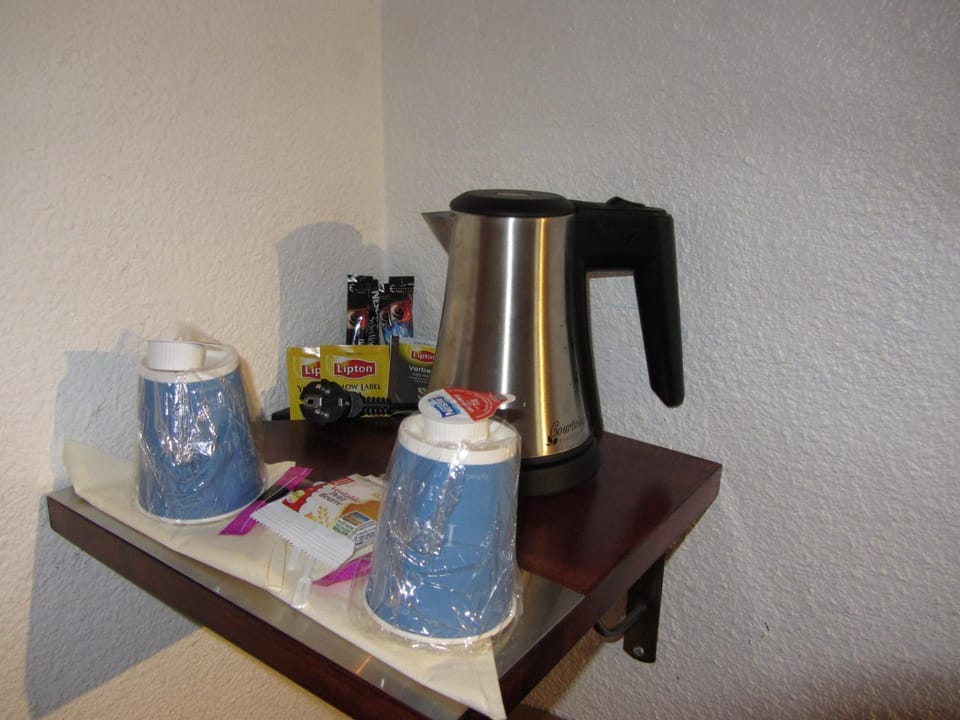 Coffee/tea facilities, Decorative detail