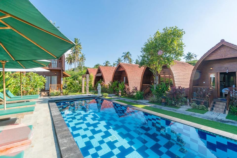 Pool view, Swimming pool