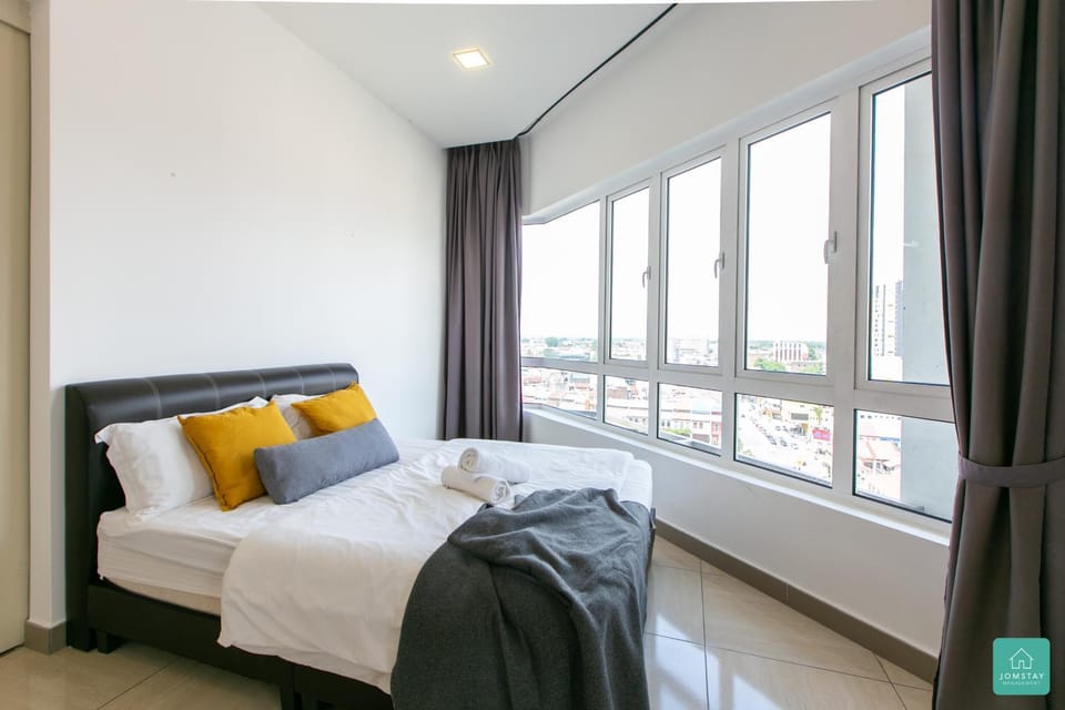 Bed, View (from property/room), Mountain view
