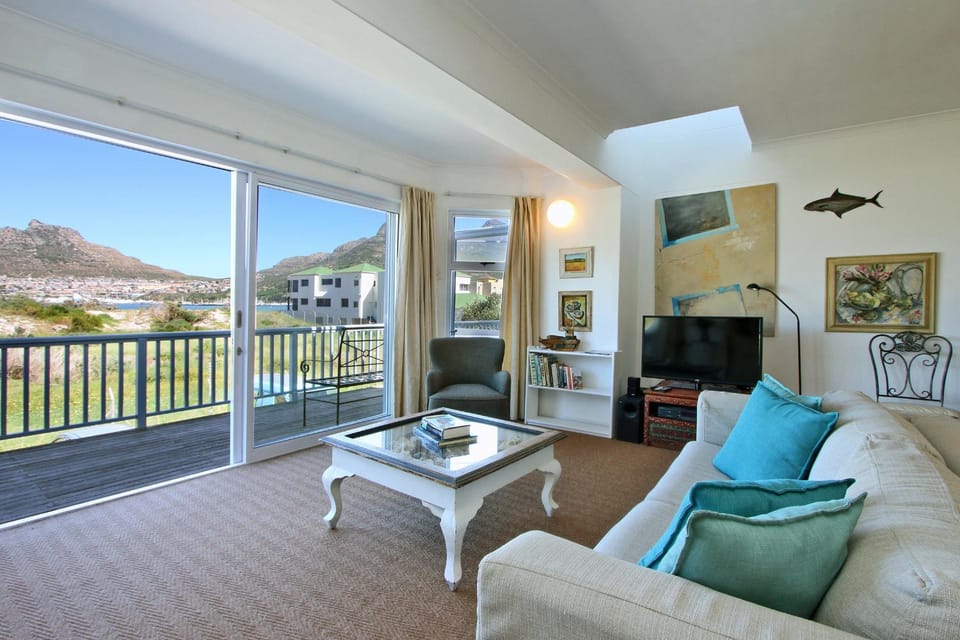 Seating area, Mountain view, Sea view