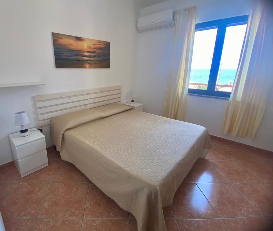 Blue view Alabe House in Sardinia