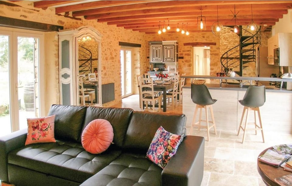 Lounge or bar, Seating area