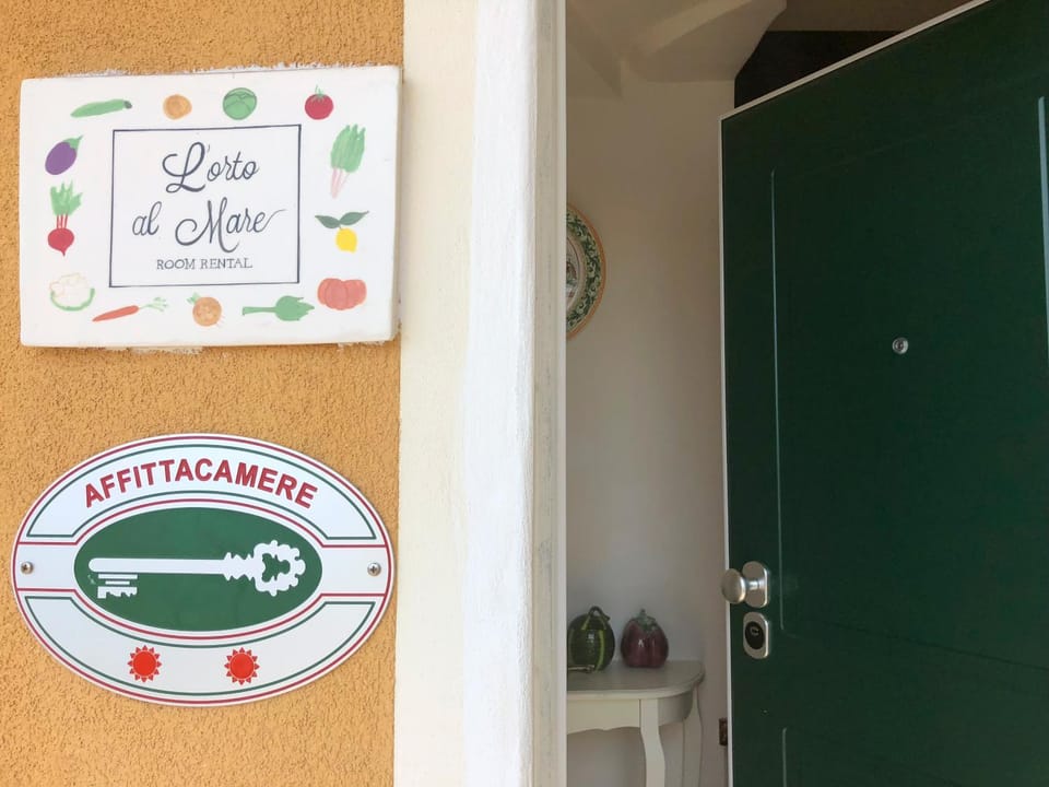 Orto al Mare Room Rental Bed and Breakfast in Riomaggiore