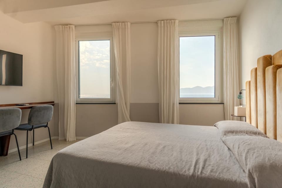 Bedroom, Sea view