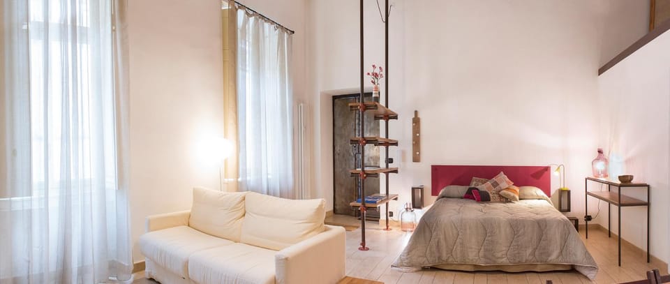 Bed, Living room, Photo of the whole room, Seating area, Bedroom