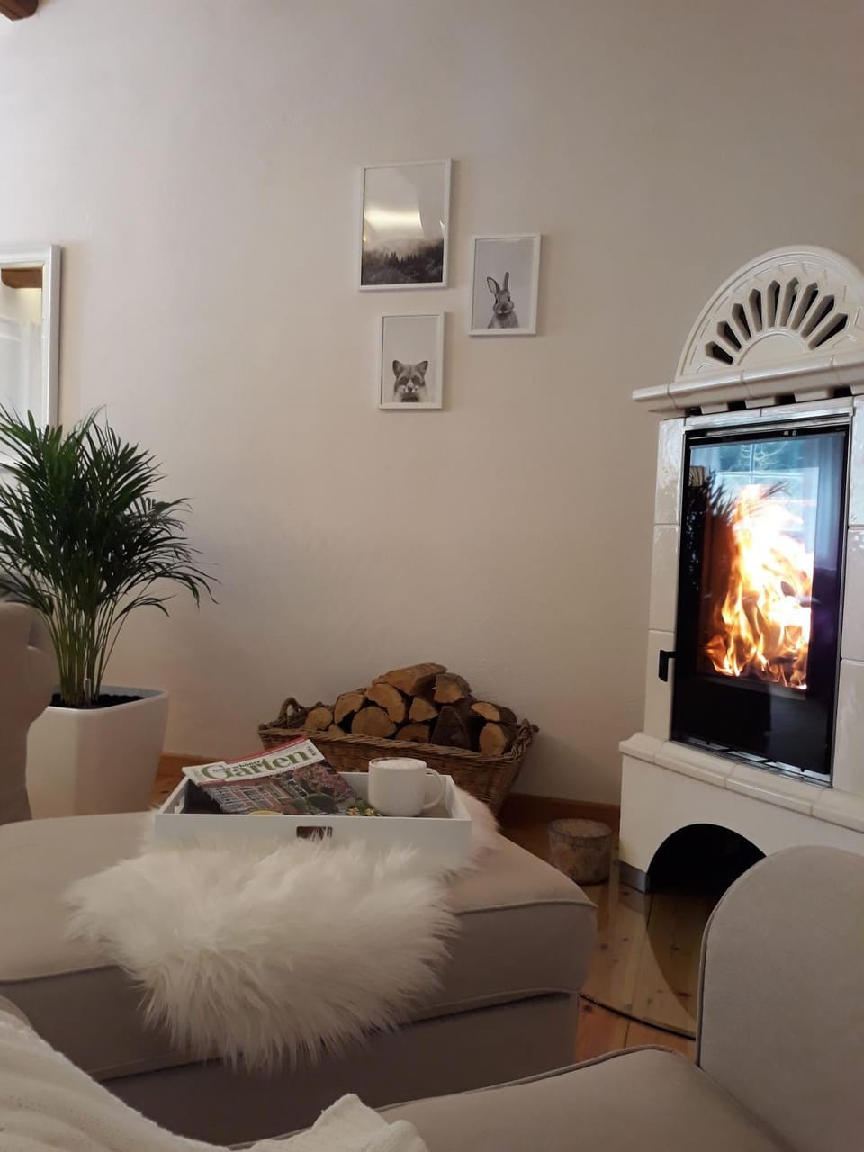 Living room, Decorative detail