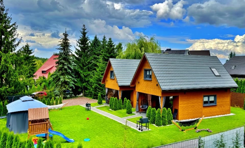 Property building, Spring, Day, Natural landscape, Garden, Garden view