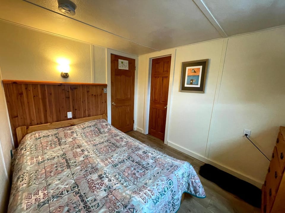 The Riverside Inn Motel in Stowe