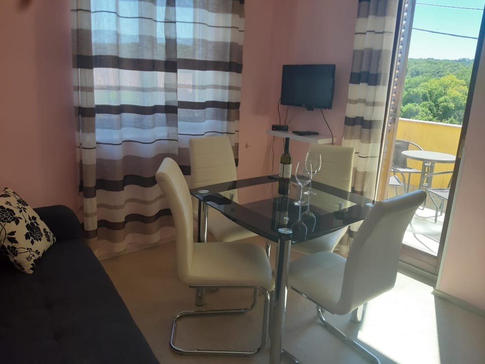 Apartman Bukaleta in Loznati Apartment in Primorje-Gorski Kotar County