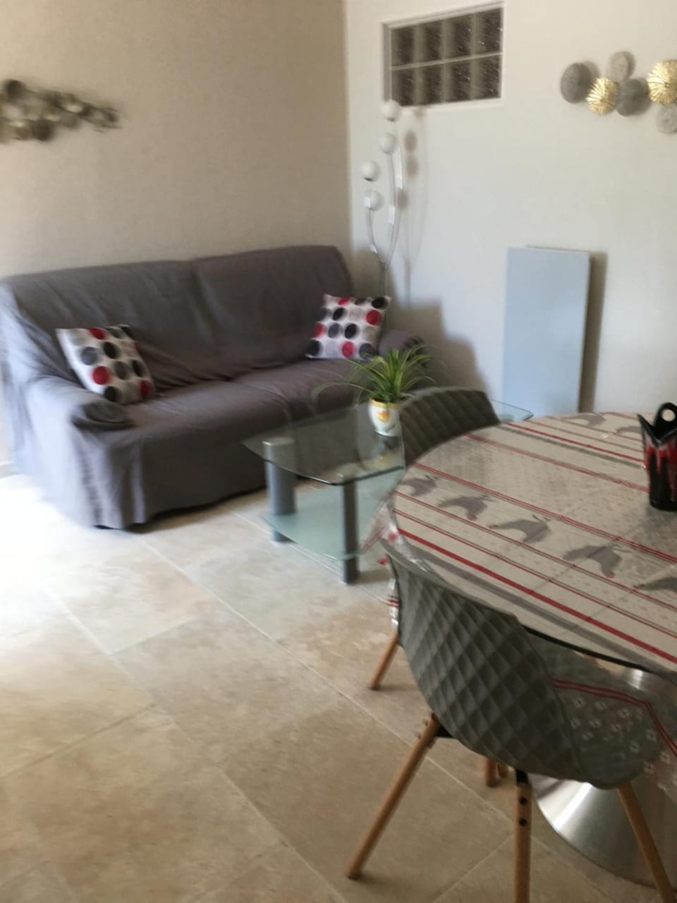 Living room, Dining area