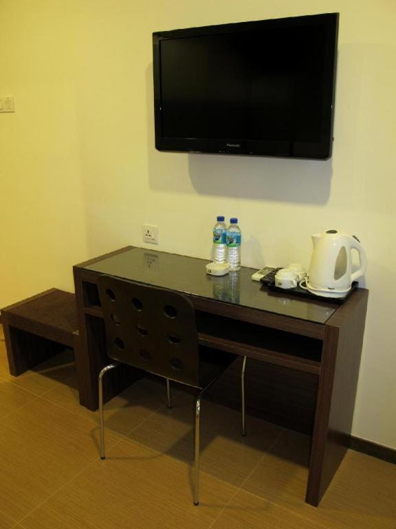 Eight Days Boutique Hotel - Mount Austin Hotel in Johor Bahru