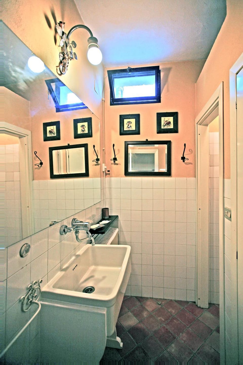 Agriturismo "Borgo Madonna degli Angeli" - charming cottages in the gardens ! Farm Stay in Abruzzo