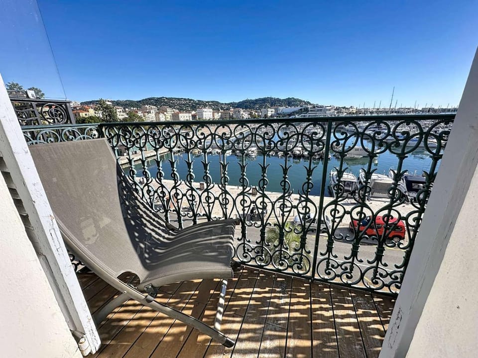 View (from property/room), View (from property/room), Balcony/Terrace, Balcony/Terrace, City view, City view, Sea view, Sea view