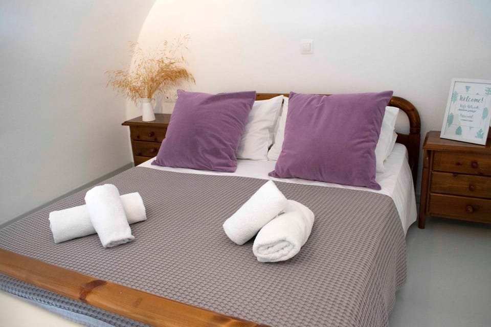 Pension George Bed and Breakfast in Santorini