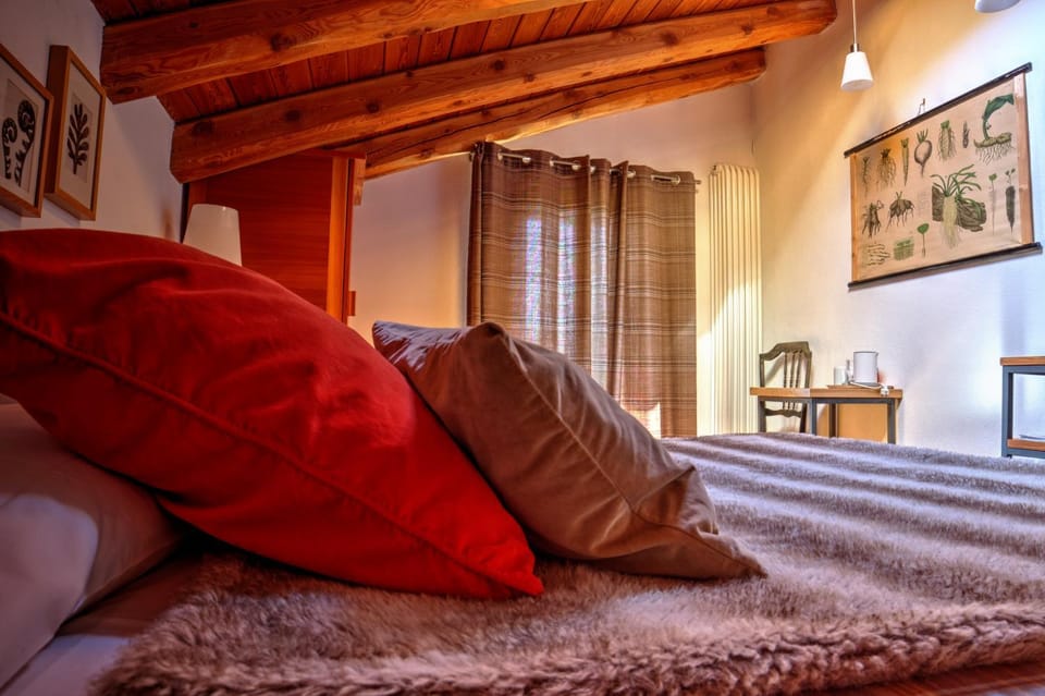 Maison Perriere - Chambres d'hôtes Bed and Breakfast in Aosta Valley, Italy