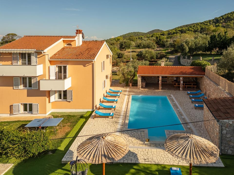 View (from property/room), City view, Garden view, Landmark view, Pool view, Pool view