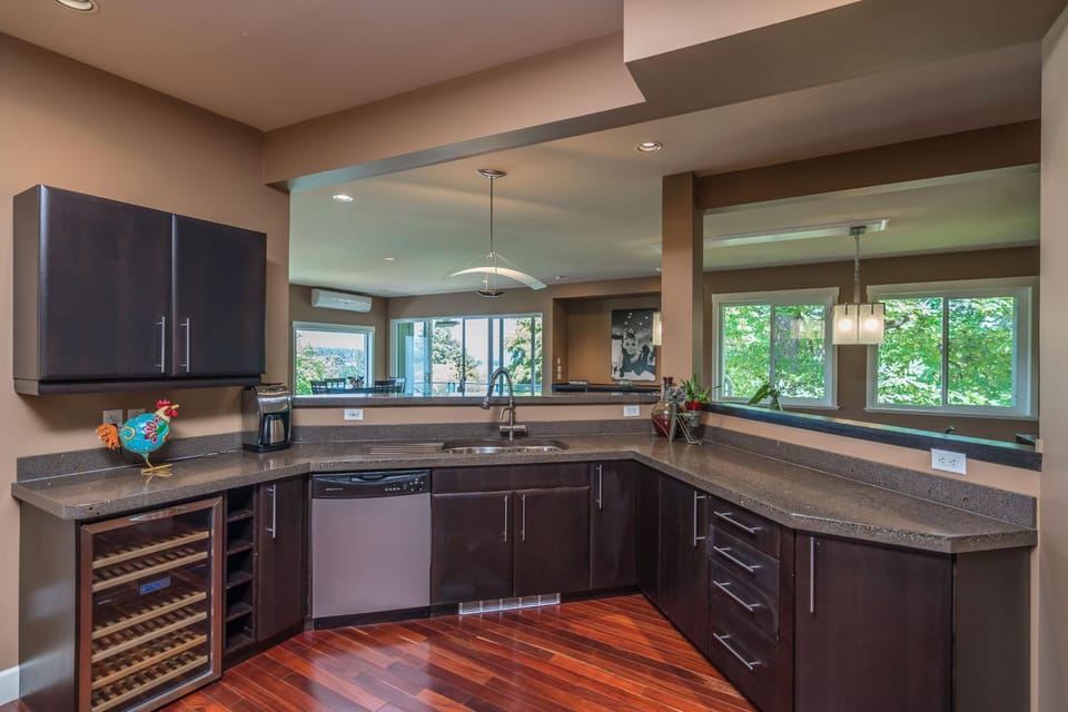 Kitchen or kitchenette, kitchen, kitchen