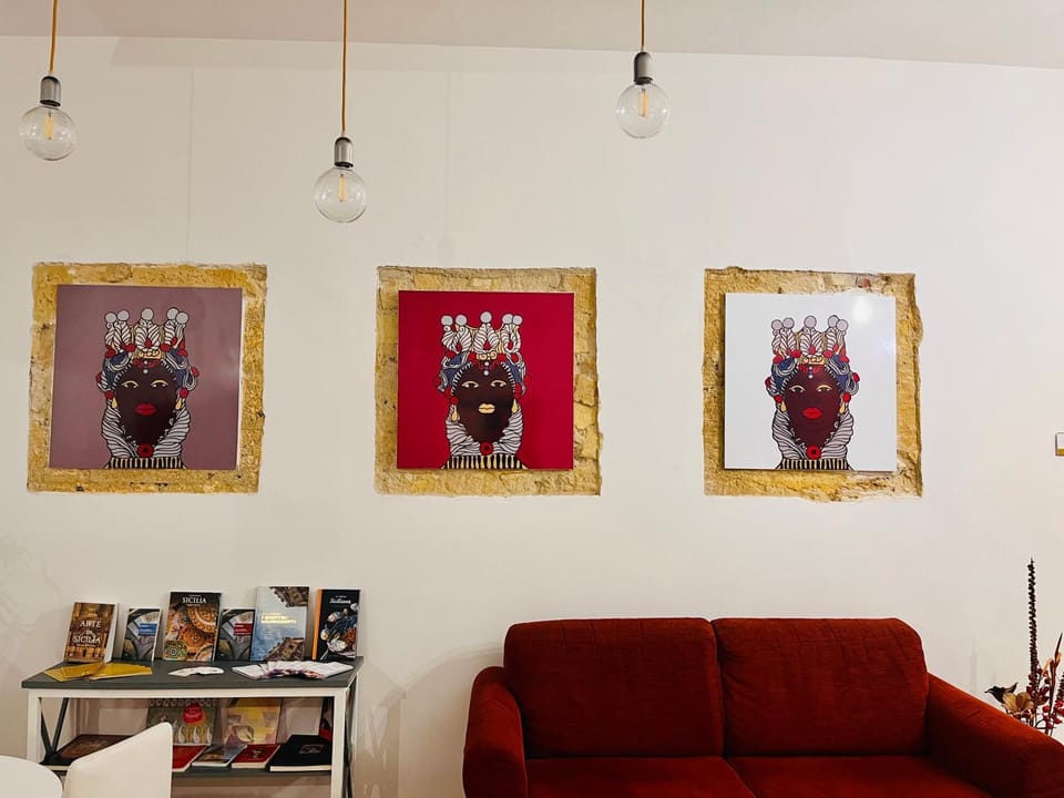 Living room, Decorative detail