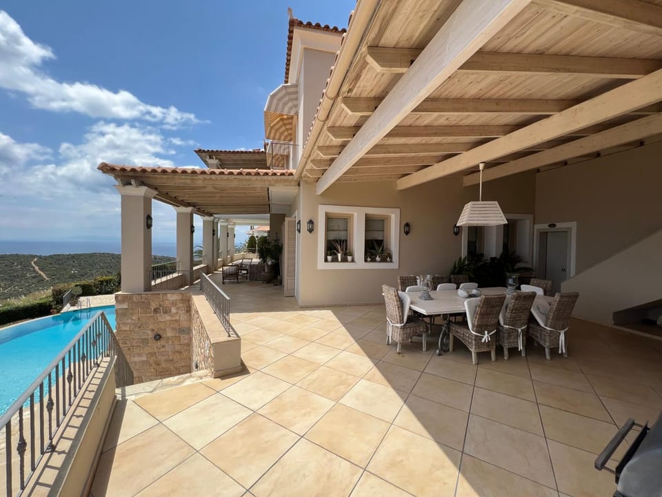 Property building, Day, Natural landscape, View (from property/room), Balcony/Terrace, Seating area, Dining area, Pool view, Sea view, Swimming pool, sunbed