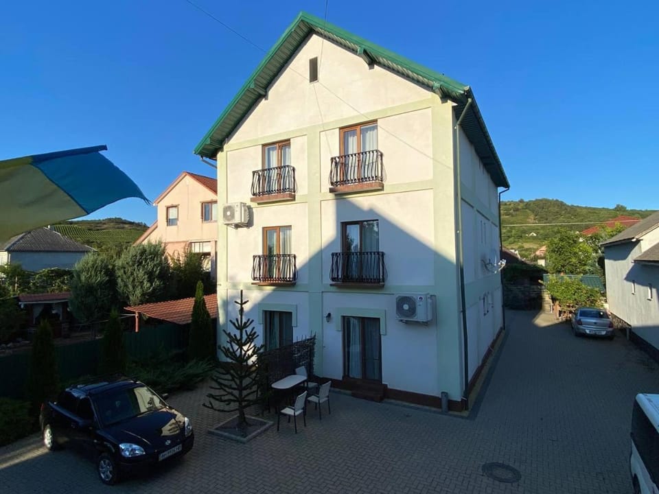 Property building, Parking