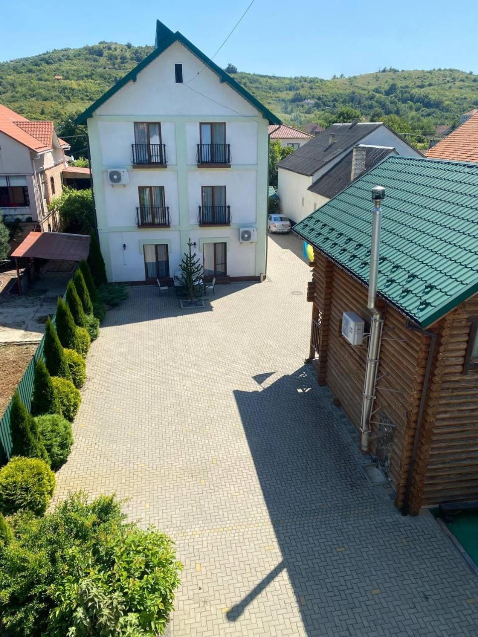 Property building, Parking