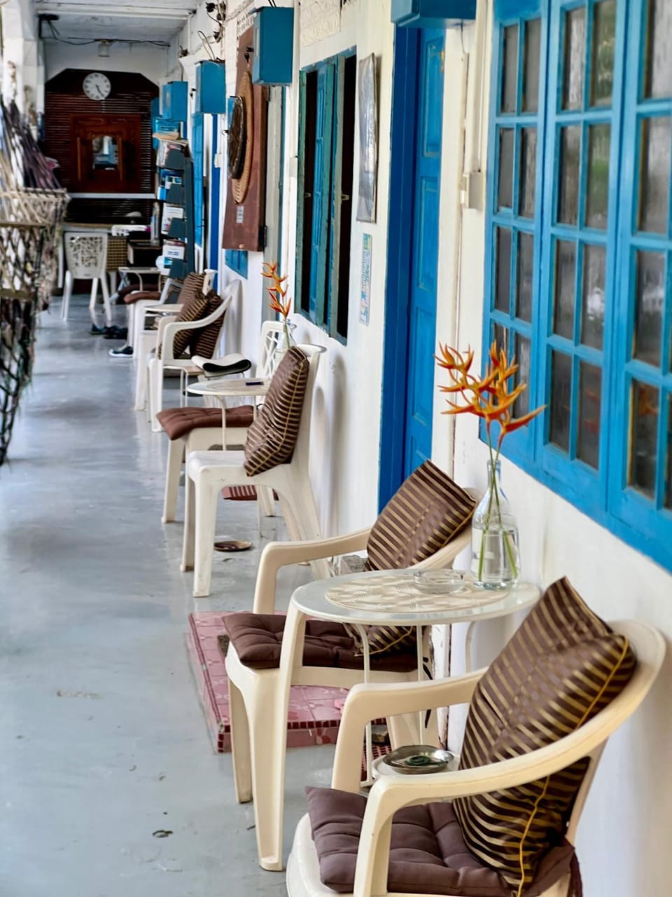 Property building, Day, Seating area