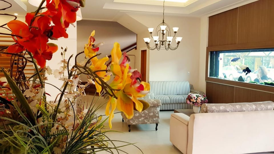 Lobby or reception, Seating area