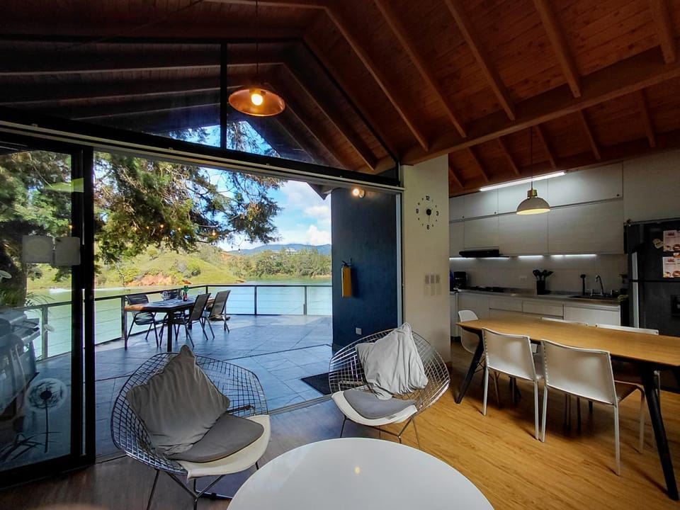 Balcony/Terrace, Kitchen or kitchenette, Living room, Lake view