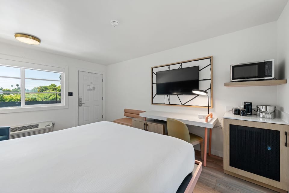 TV and multimedia, minibar