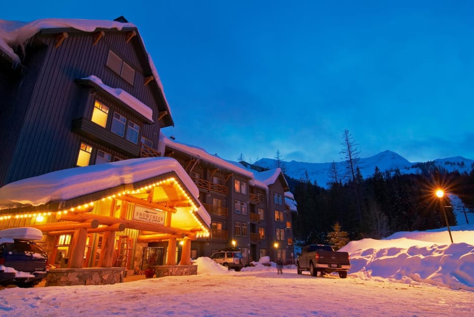 Facade/entrance, Winter, Ski School, Skiing, Hiking, Cycling, Sunset
